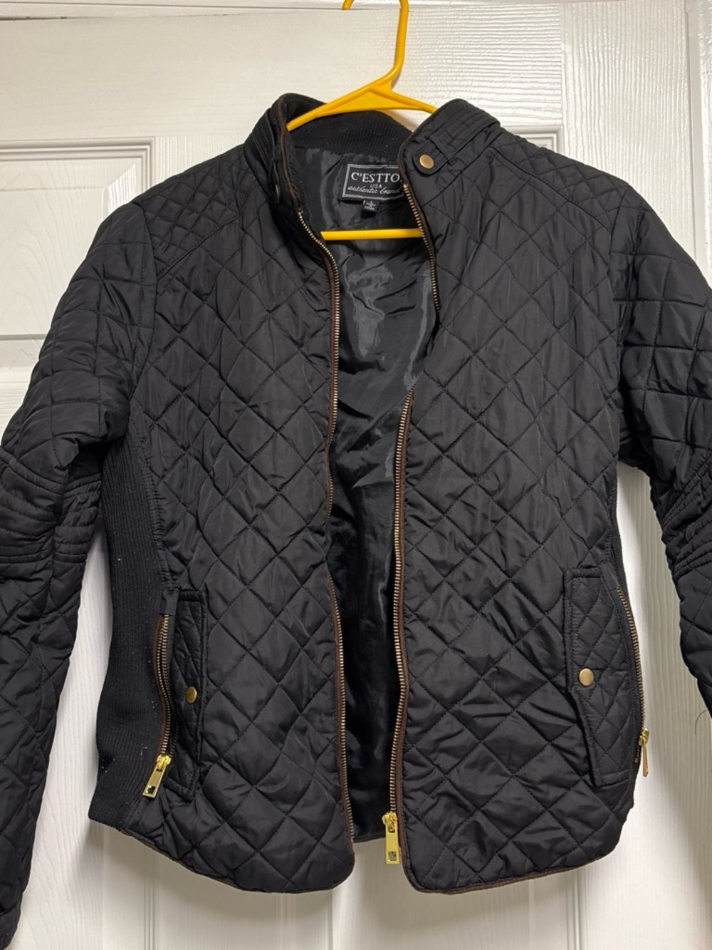 C'ESTTO Quilted Black Women's Puffer Jacket with Zip Pockets